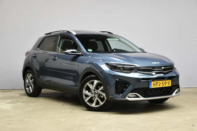 Kia Stonic (2025) thumbnail 3