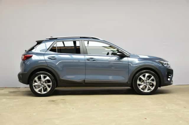 Kia Stonic (2025) thumbnail 4