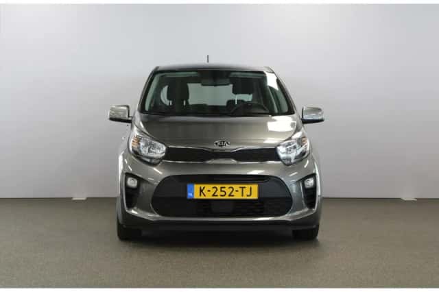 Kia Picanto (2021) thumbnail 2
