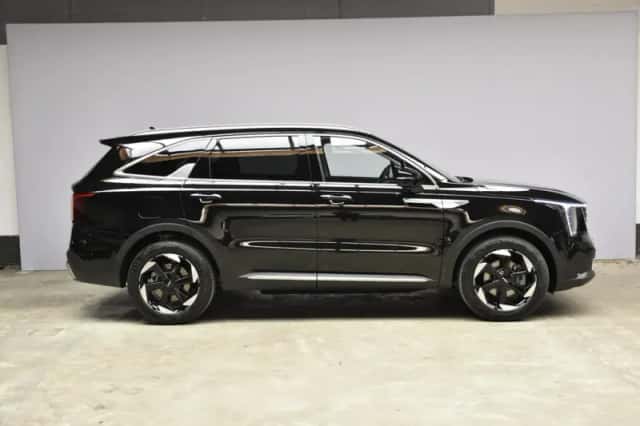 Kia Sorento (2026) thumbnail 6