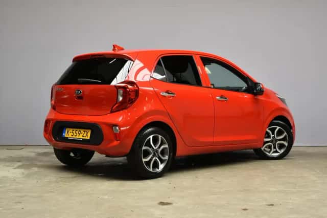 Kia Picanto (2021) thumbnail 5