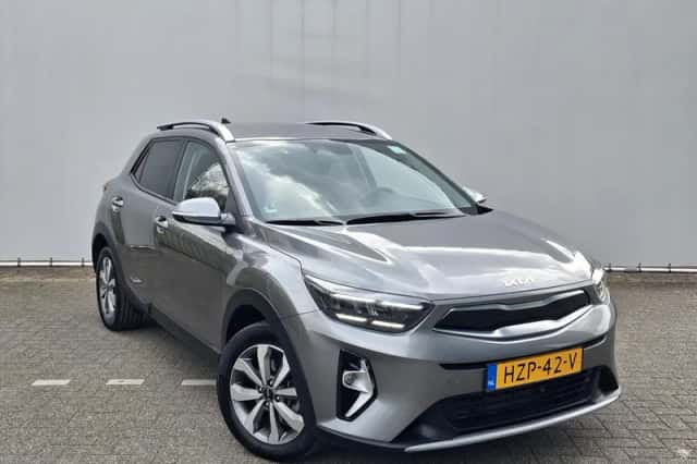 Kia Stonic (2025) thumbnail 6