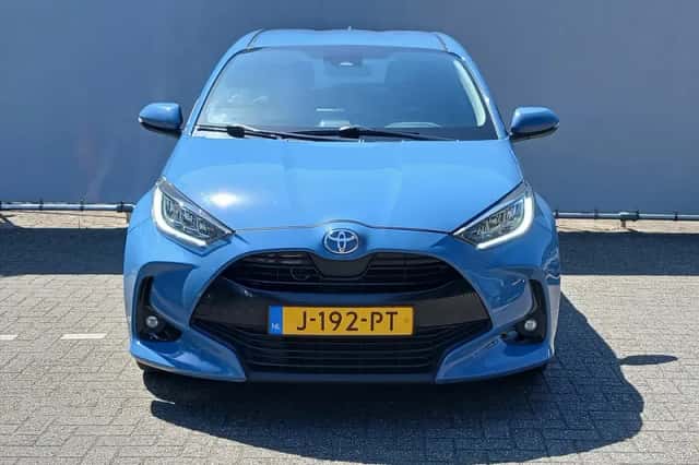 Toyota Yaris (2020) thumbnail 2