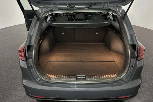 Kia Ceed Sportswagon (2022) thumbnail 5
