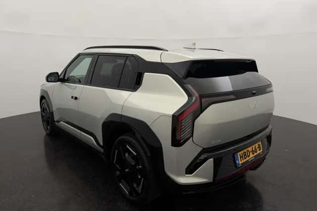 Kia EV3 (2025) thumbnail 3