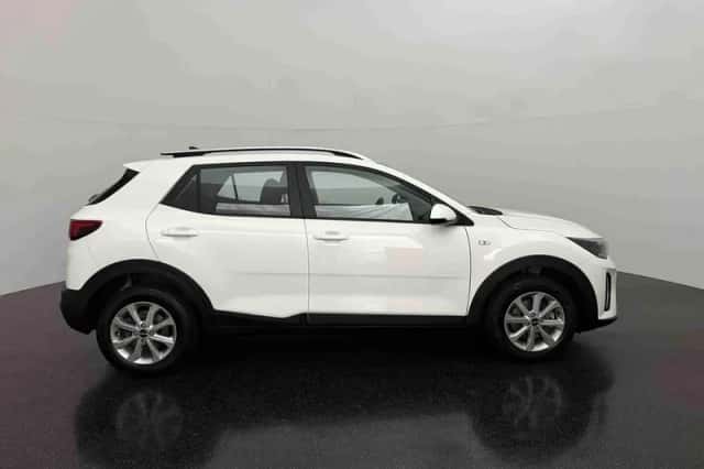 Kia Stonic (2025) thumbnail 5
