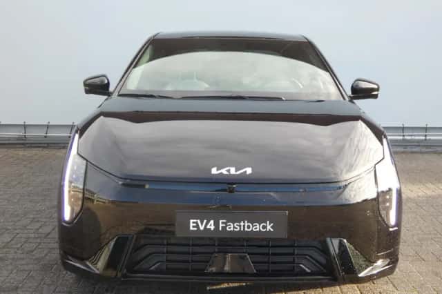 Kia EV4 (2026) thumbnail 2