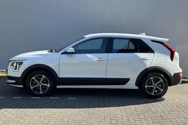 Kia Niro (2026) thumbnail 2