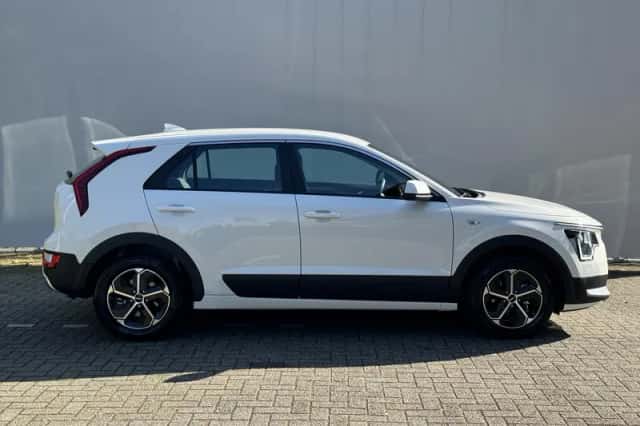 Kia Niro (2026) thumbnail 6