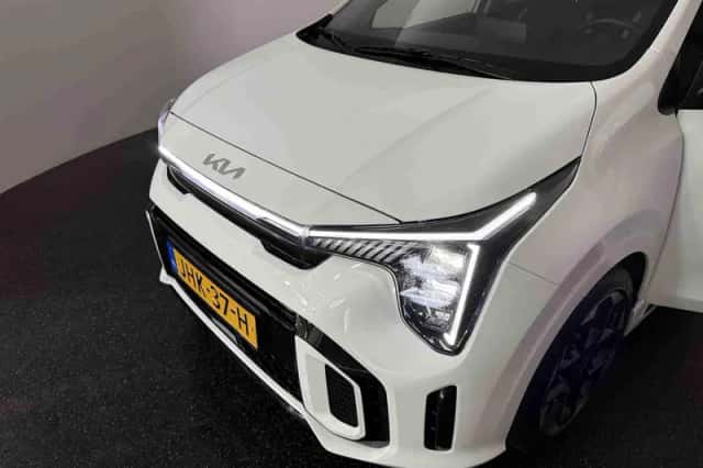 Kia Picanto (2025) thumbnail 5