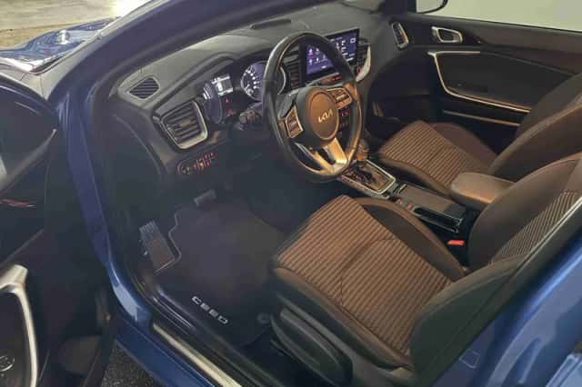 Kia Ceed (2022) thumbnail 3