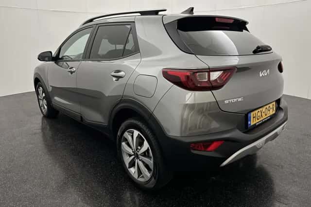 Kia Stonic (2025) thumbnail 3