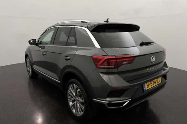 Volkswagen T-Roc (2020) thumbnail 3