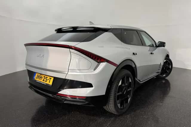 Kia EV6 (2025) thumbnail 6