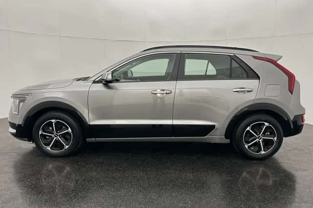 Kia Niro (2023) thumbnail 2