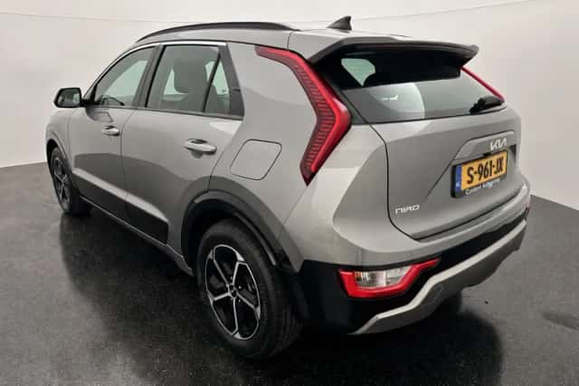 Kia Niro (2023) thumbnail 3