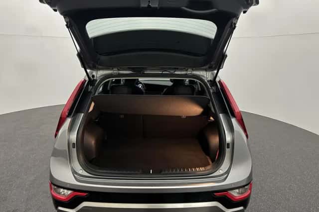 Kia Niro (2023) thumbnail 5