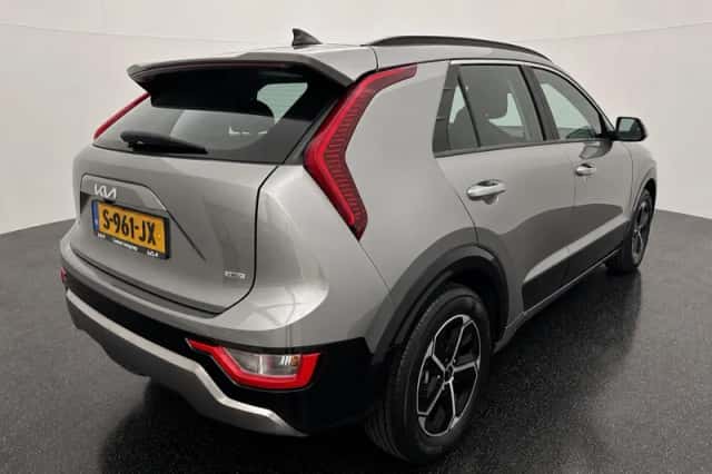 Kia Niro (2023) thumbnail 6