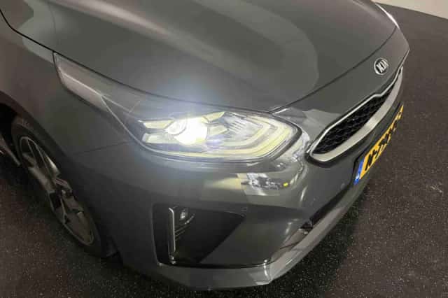 Kia Ceed (2021) thumbnail 4