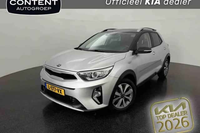 Kia Stonic (2021) thumbnail 1
