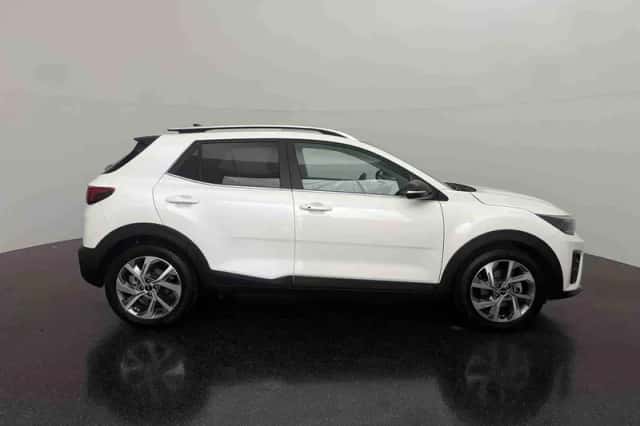Kia Stonic (2025) thumbnail 6
