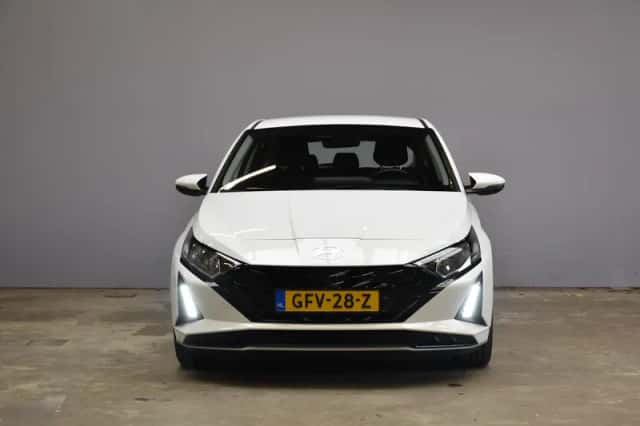 Hyundai i20 (2024) thumbnail 2