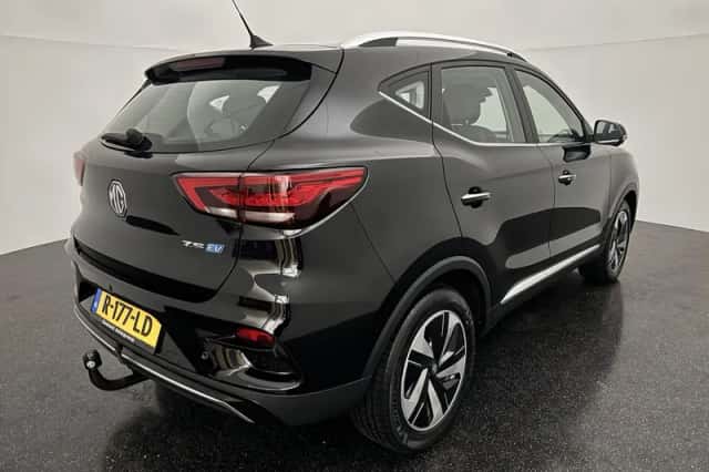 MG ZS EV (2022) thumbnail 6
