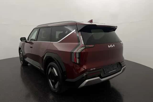 Kia EV9 (2026) thumbnail 3