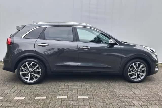 Kia Niro (2022) thumbnail 3