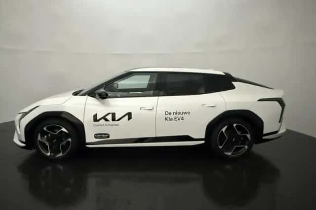Kia EV4 (2025) thumbnail 4