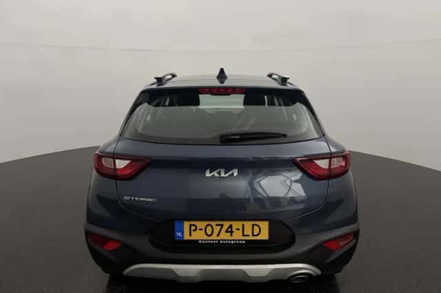 Kia Stonic (2022) thumbnail 4