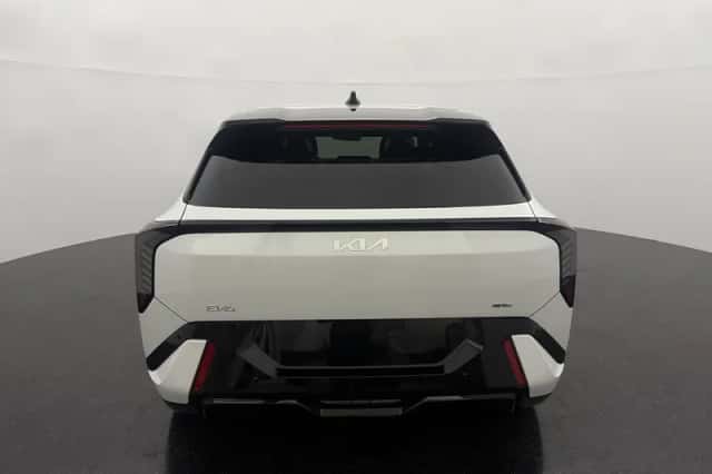Kia EV4 (2026) thumbnail 5
