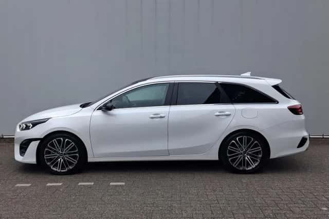 Kia Ceed Sportswagon (2025) thumbnail 2