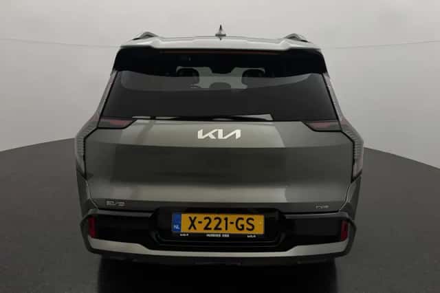 Kia EV9 (2023) thumbnail 6