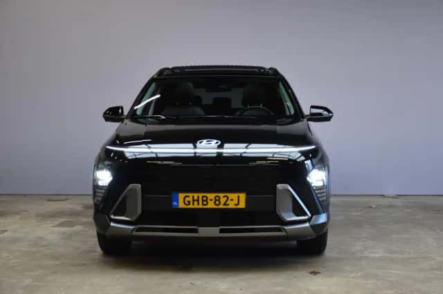 Hyundai Kona (2024) thumbnail 2
