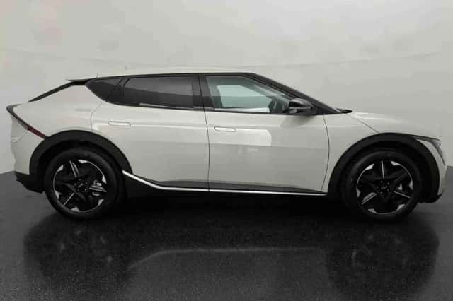 Kia EV6 (2026) thumbnail 5