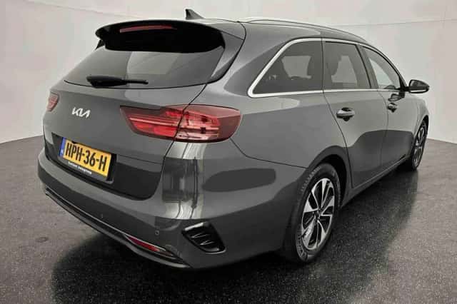 Kia Ceed (2025) thumbnail 4