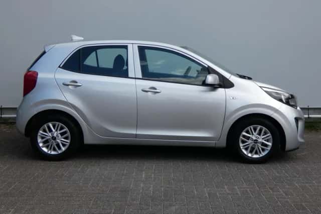 Kia Picanto (2024) thumbnail 4
