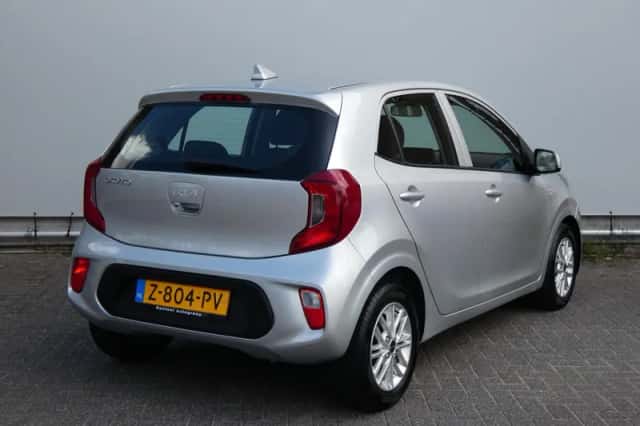 Kia Picanto (2024) thumbnail 5
