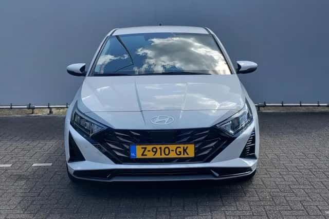 Hyundai i20 (2024) thumbnail 2