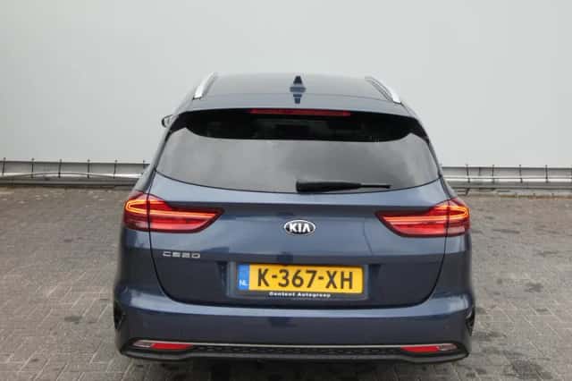 Kia Ceed Sportswagon (2021) thumbnail 6