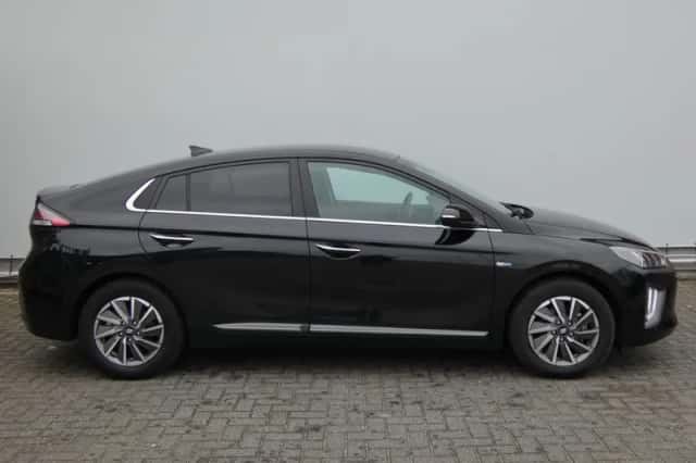 Hyundai Ioniq (2020) thumbnail 4