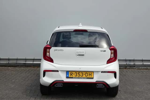 Kia Picanto (2022) thumbnail 6