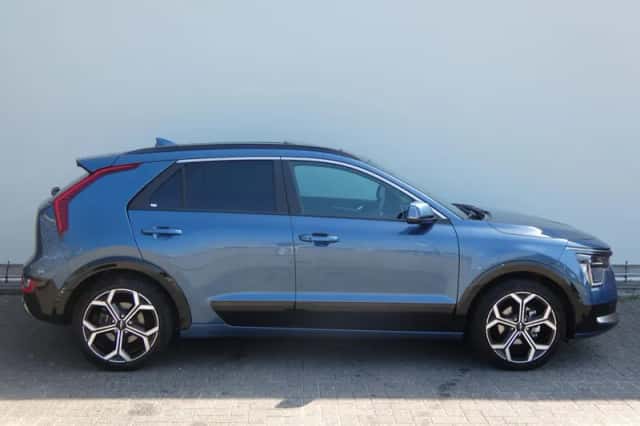 Kia Niro (2025) thumbnail 4