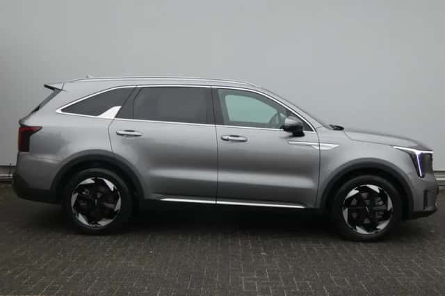 Kia Sorento (2024) thumbnail 4