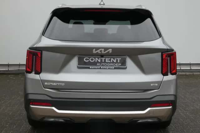 Kia Sorento (2024) thumbnail 6