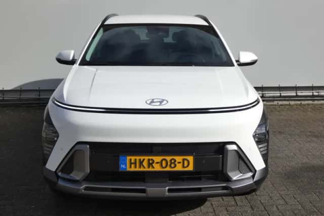 Hyundai Kona (2025) thumbnail 2
