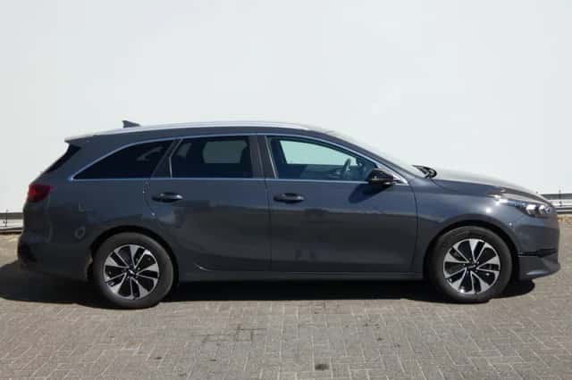 Kia Ceed Sportswagon (2025) thumbnail 4