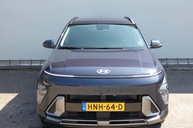 Hyundai Kona (2025) thumbnail 2