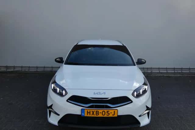 Kia Ceed Sportswagon (2025) thumbnail 2